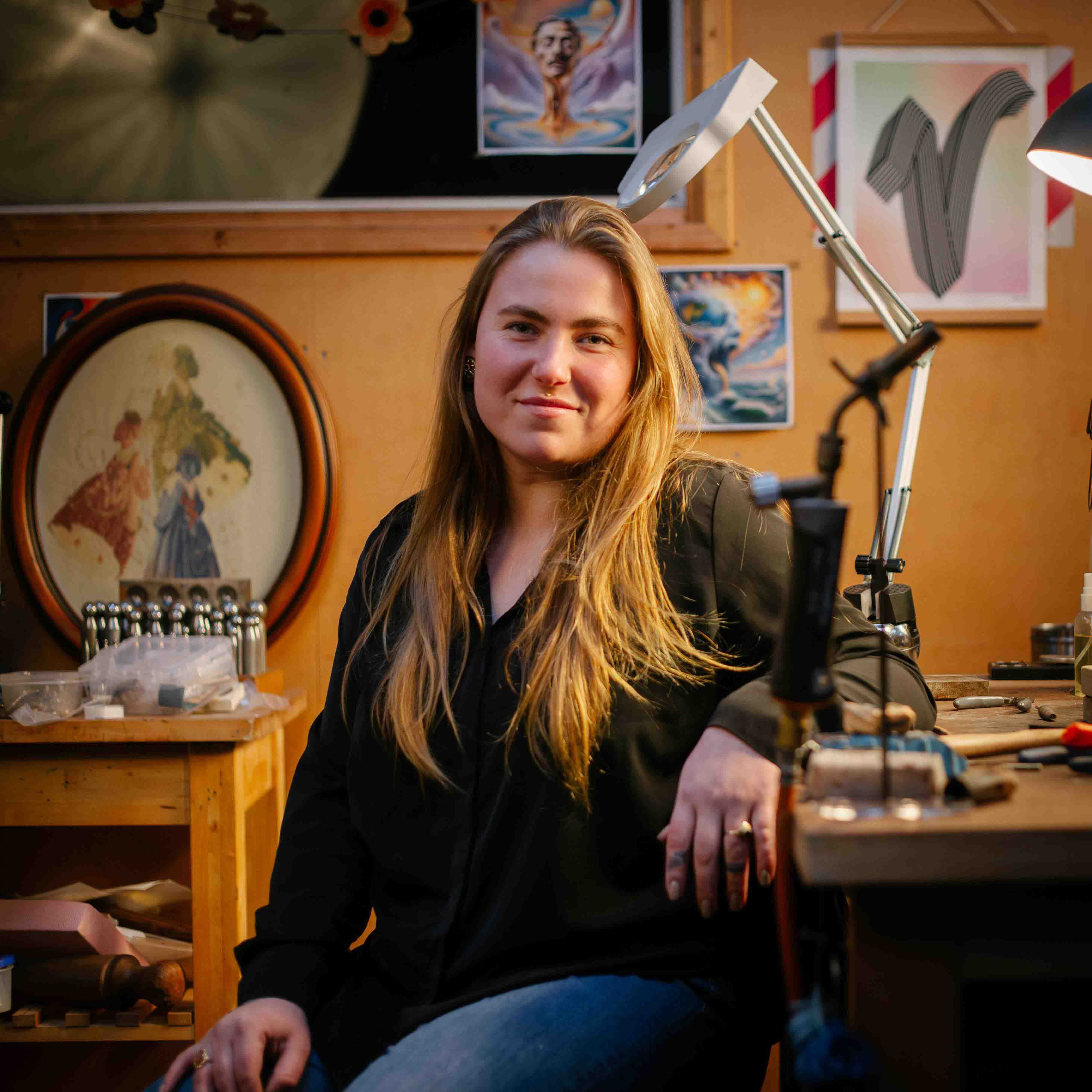 Thijn Kellenaers in haar atelier in Terborg
